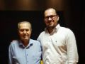 Primeiro prefeito de Sorriso, Alcino Manfri e o diretor Carlos Eduardo (Foto: Arquivo Pessoal)