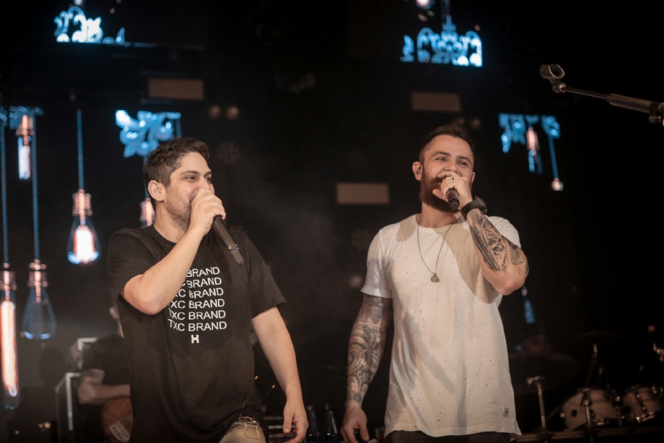 Dupla Jorge e Mateus anuncia show especial da turn 'nico' em Cuiab