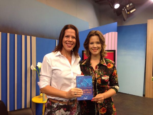 Paula Miranda em entrevista sobre seu livro para TV Pantanal