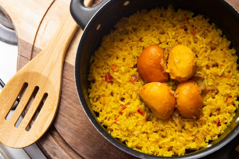 Pesquisa de site dos EUA aponta arroz com pequi como segunda pior comida do Brasil