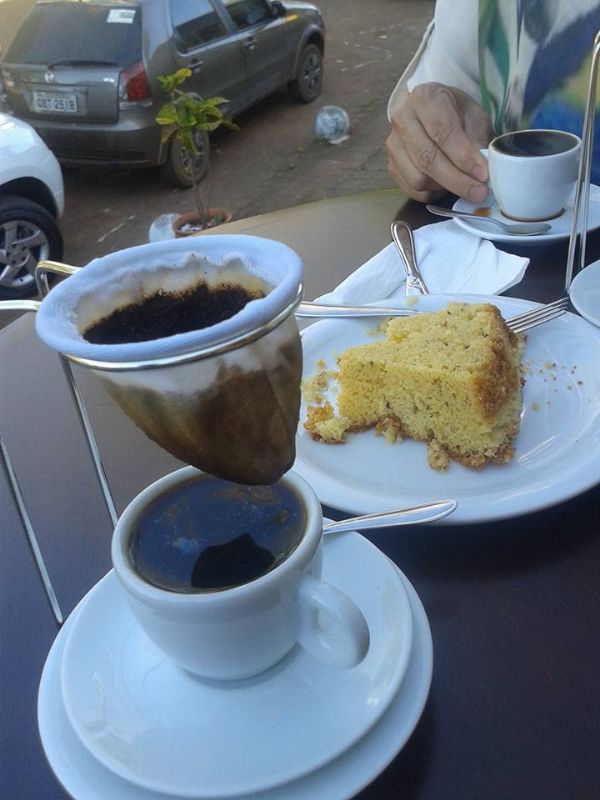 Cuiabano deixa 30 anos de trabalho estvel e abre caf e doceria em Chapada dos Guimares