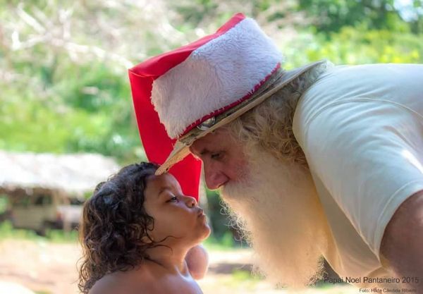 Papai Noel precisa de doaes para entregar presentes a ribeirinhos do Pantanal