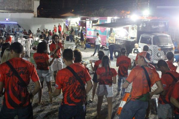 Estudante de administrao abre 'Food Park' em Cuiab com msica e futebol ao vivo