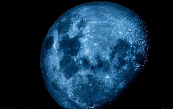 Noite de sbado ter 'Lua Azul'; fenmeno s volta a acontecer em 2020