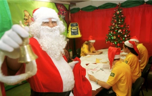 Papai Noel dos Correios busca presentes de padrinhos em Mato Grosso