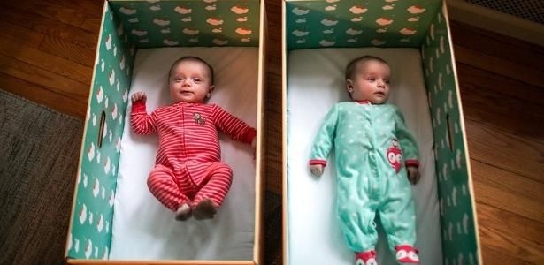 Hospital de Cuiab distribui caixas de papelo ideais para o sono seguro do beb