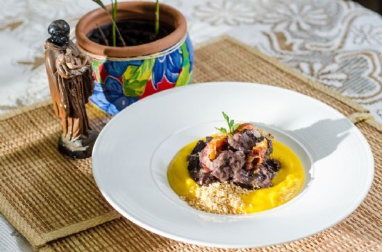 Alcatra com Cumbaru e Pich mistura toque gourmet com ingredientes regionais;  Confira a receita 