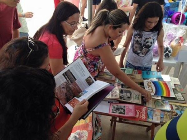 Projeto que distribuiu livros gratuitos  populao na Arena Pantanal ser ampliado