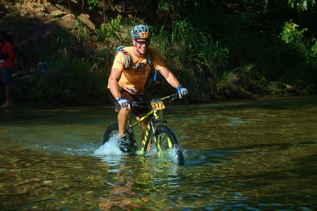 'Ultramacho' ter trilha, mountain bike e canoagem no Coxip do Ouro