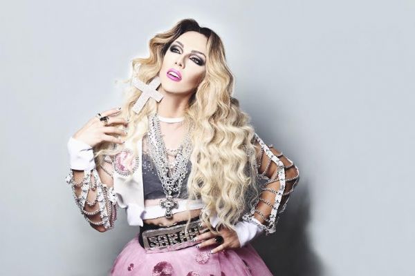 Drag Queen cuiabana  'descoberta' e passa a integrar quadro do programa Amor e Sexo