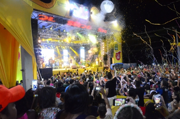 Cerca de 220 mil pessoas compareceram  Orla do Porto no carnaval; veja nmeros