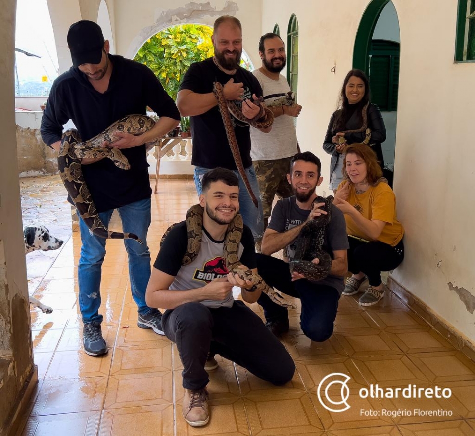 Após repercussão de jiboia Gigi, criadores de animais silvestres se reunem em Cuiabá: 'paixão por répteis'