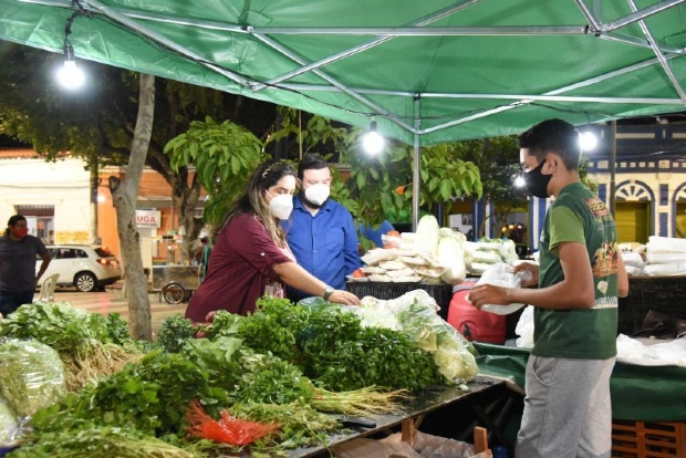 Beco do Candeeiro ganha novo aroma e sabor com feira gastronômica e de frutas, verduras e legumes