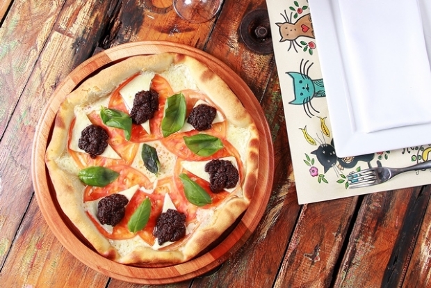 Dia da Pizza: Gato Mia oferece rodzio de sabores tradicionais nesta tera