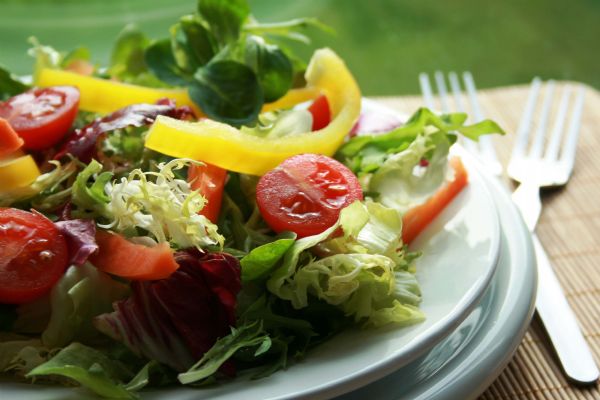 Vida saudvel: Saladas so melhores opes para climas muito quentes