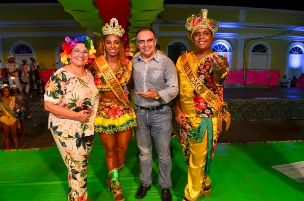 Rei e rainha do Carnaval de 300 anos de Cuiab so escolhidos em evento na Orla