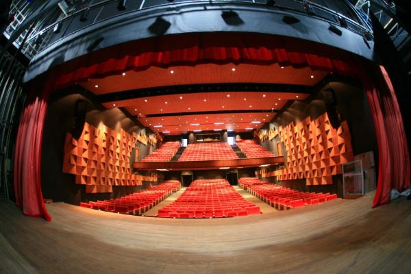 'Concerto Solidrio' traz alunos de conservatrio para Teatro da Assembleia e ainda ajuda instituies