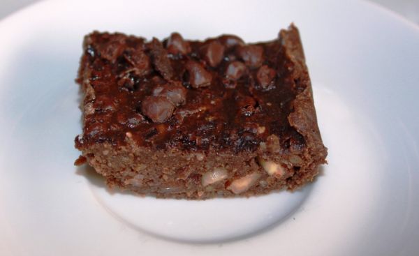 Bolinho de chocolate com toque saudvel: Aprenda a fazer brownie integral