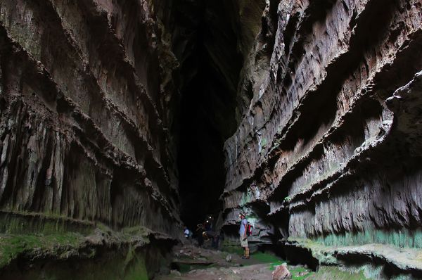 Caverna Kyogo Brado