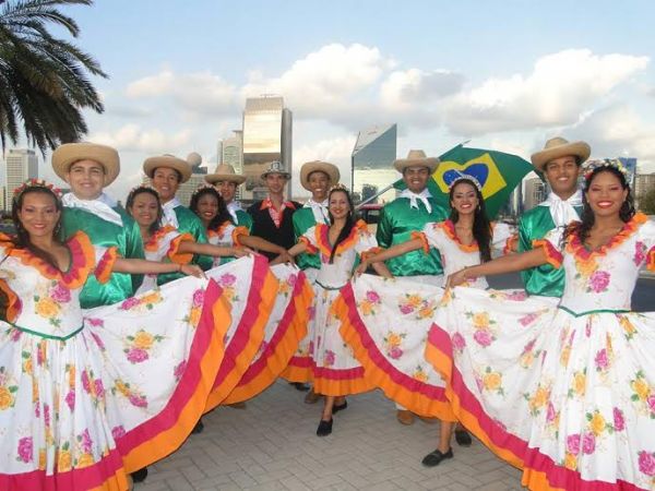 Grupo Chalana  o nico representante do Brasil em festival de Dubai e mostra cultura mato-grossense para o mundo