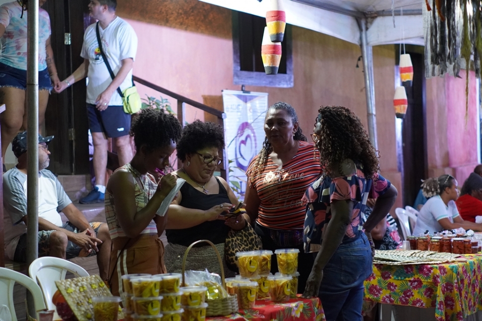 Feira Afro chega  sexta edio na Praa da Mandioca, em Cuiab