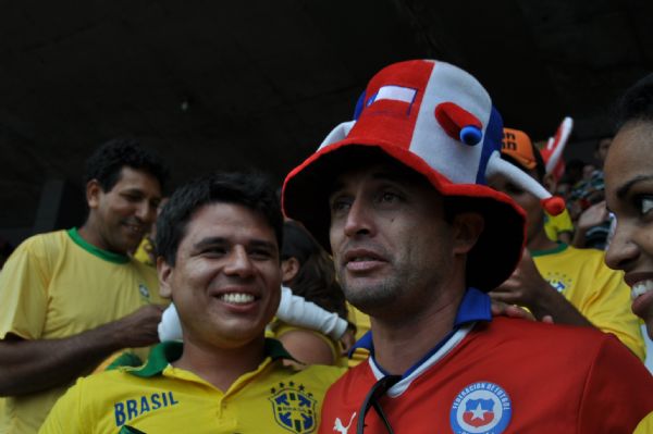 Nelson Contregas acompanhou jogo entre Brasil e Chile nas oitavas de final, na Fifa Fan Fest Cuiab