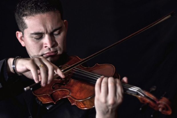 Violinista e regente americano participa de concerto em Cuiab nesta quarta-feira
