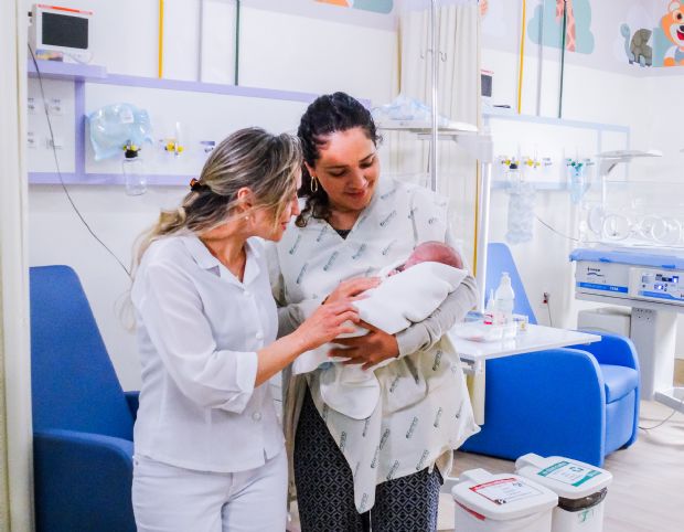Nova UTI neonatal permite que mes acompanhem 24h os bebs que necessitem de cuidados especiais