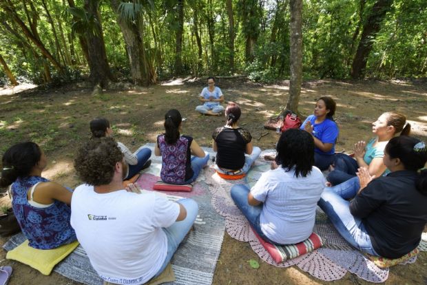 Reiki, yoga e outras terapias alternativas so oferecidas pelo SUS no Horto Florestal