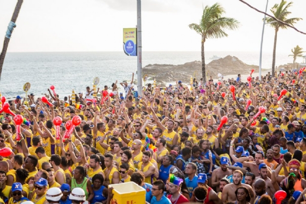CVC tem pacotes para pr e ps-Carnaval em Salvador; veja ofertas!