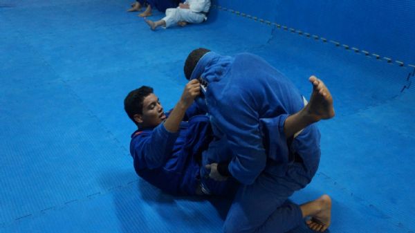 Cuiabano de 16 anos participa de campeonato internacional de Jiu Jitsu no Rio de Janeiro