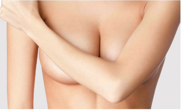 Cirurgião fala sobre o 'lipofilling das mamas', cirurgia para retirar gordura localizada