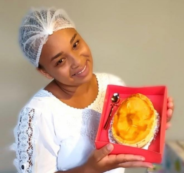 Estudante de fisioterapia de MT investe na venda de ‘ovo de empada’ nesta Páscoa