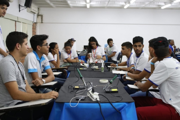 Desafio quer encontrar jovens talentos 'makers' em Cuiab e Vrzea Grande