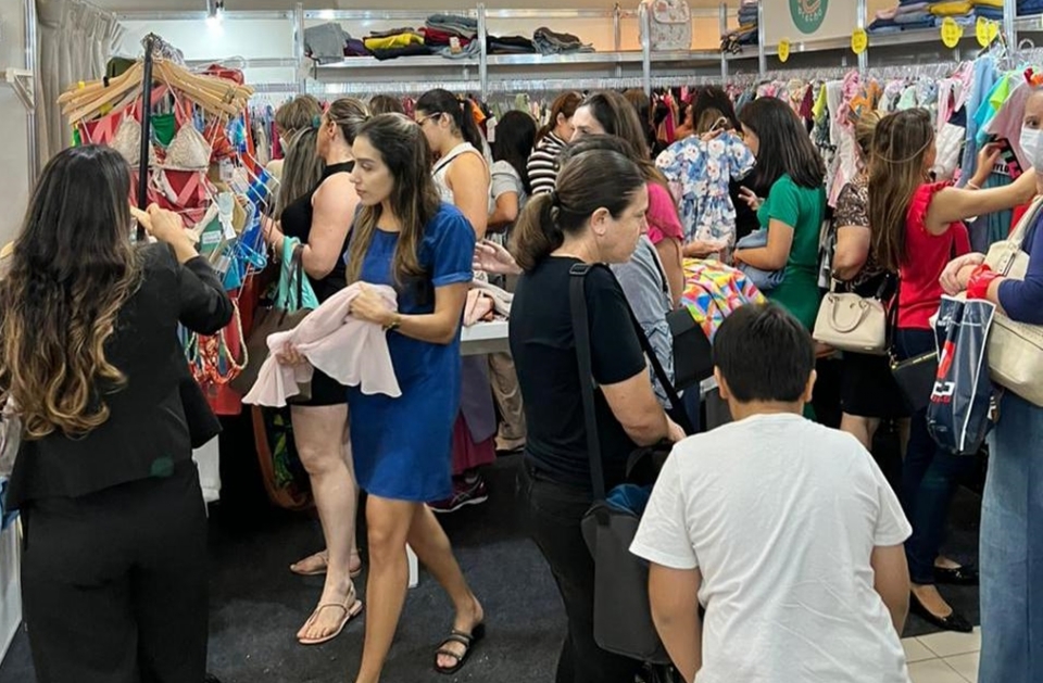 Casa Prado, Dom Manuel e Beto Sports: IT Bazar tem opes para o Dia dos Pais com at 80% de desconto