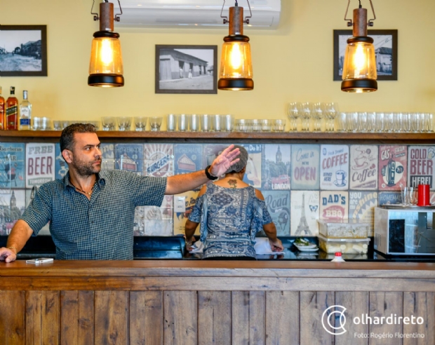 Cuiabano abre bar em homenagem ao av de descendncia portuguesa com petiscos e conservas