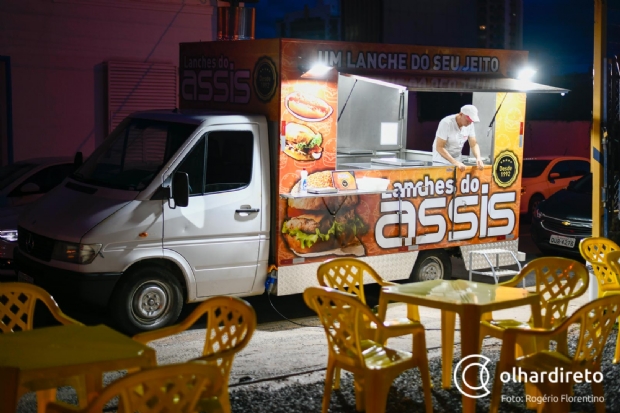Conheça a história do lanche criado em Cuiabá que fomentou o segmento de  comida de rua