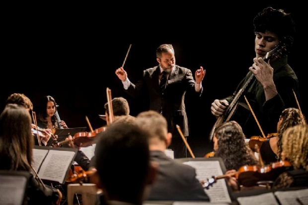 Orquestra CirandaMundo apresenta concerto que destaca o som do violo