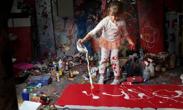 Conhea a artista de 7 anos que est surpreendendo o mundo com suas criaes
