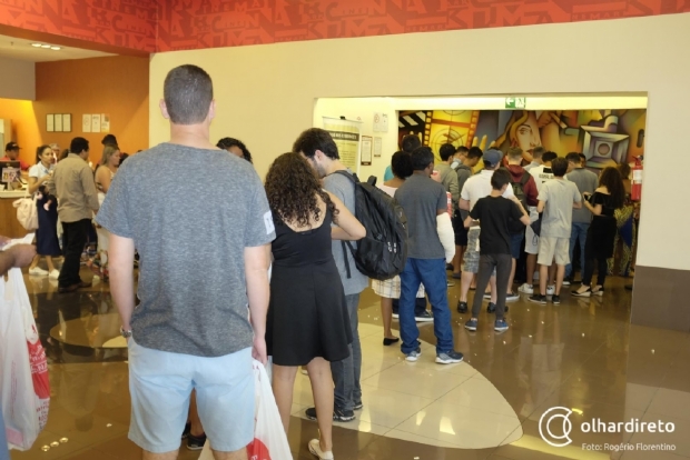 Vingadores: Ultimato tem 180 sesses nos cinemas de Cuiab s neste fim de semana e deve superlotar shoppings