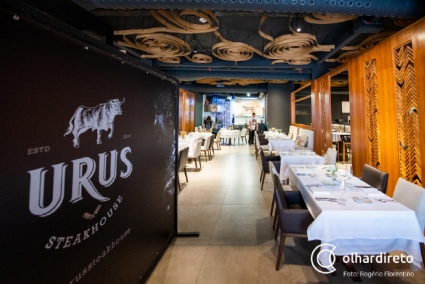 Em espao com decorao e obras de arte temticas, Urus Steakhouse oferece realizao de eventos VIP; fotos