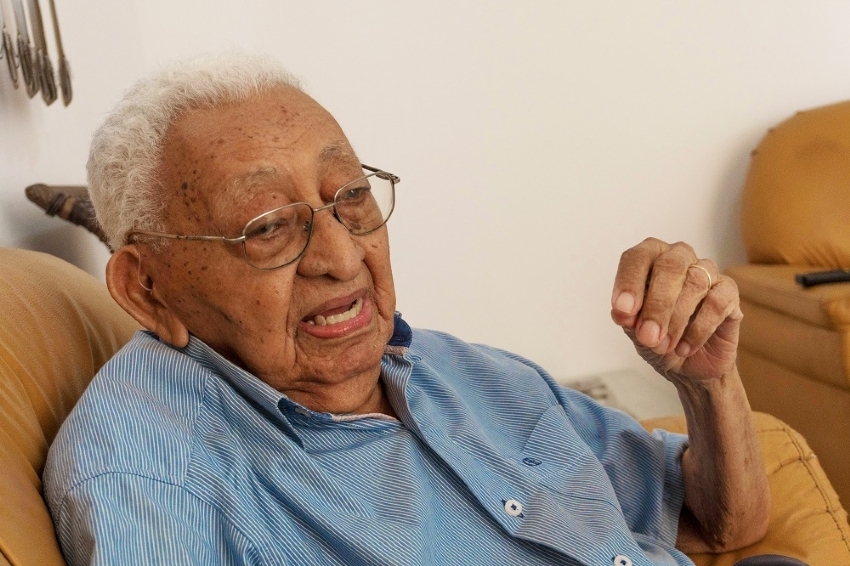 Alfaiate mais antigo de Cuiabá morre aos 103 anos após sofrer parada cardíaca