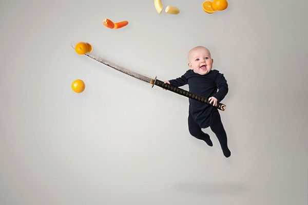 Fotgrafo coloca sua beb em grandes aventuras com ajuda do Photoshop