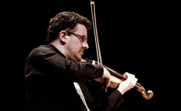 O violinista italiano Emanuelle Baldini  o convidado da Orquestra