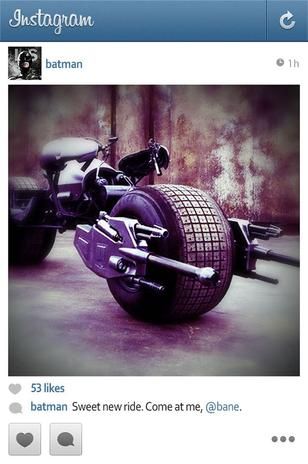 Batman usaria sua conta para exibir sua moto, o Batpod
