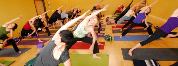 Curso de Yoga traz sade, felicidade e evoluo interior;  Inscreva-se!