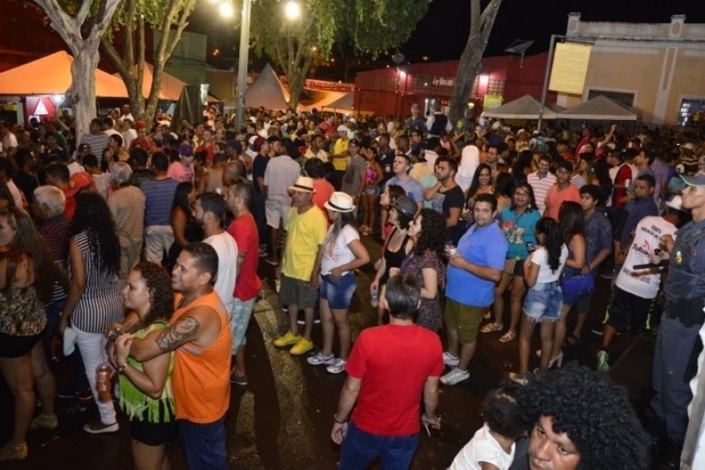 Cuiabá terá Carnaval fora de época na Praça da Mandioca neste mês