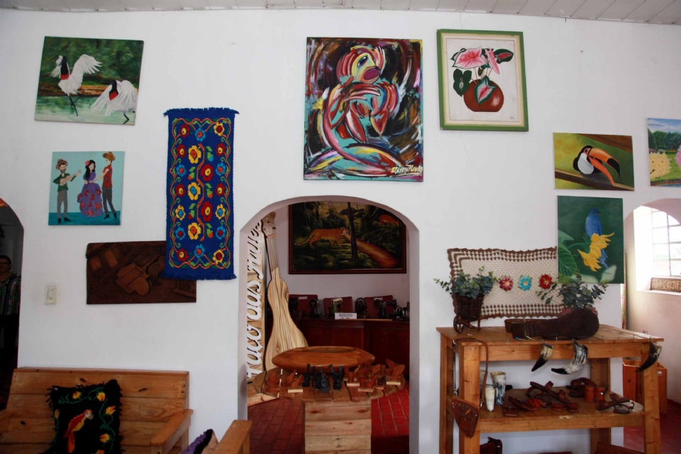 Casa de Artes fomenta a arte e cultura de Vrzea Grande com valorizao dos artesos do municpio