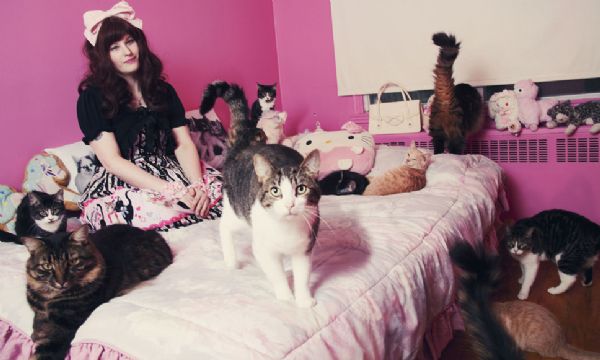 Fotgrafa cria srie retratando pessoas apaixonadas por gatos
