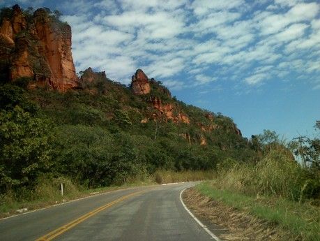 Sessenta quilmetros de estrada; peregrinos planejam ir de Cuiab  Chapada